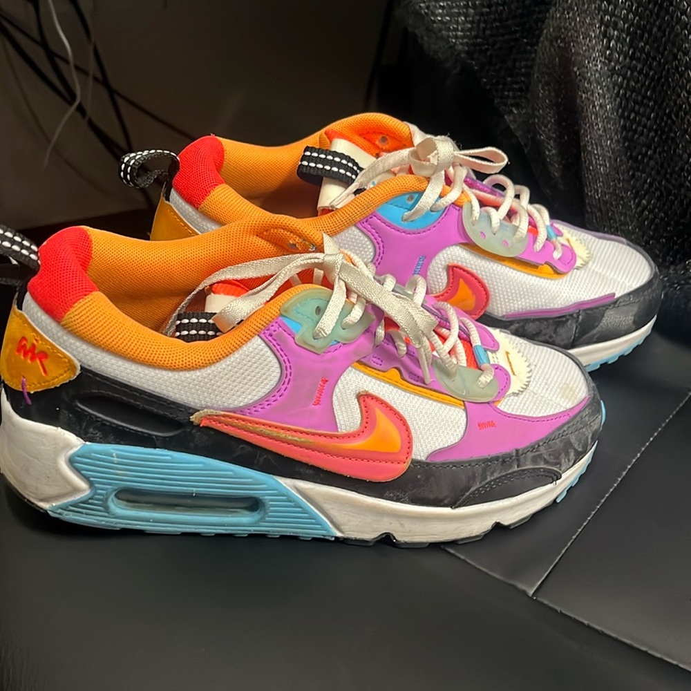 Women’s Nike Air Max 90 Futura size 7.5